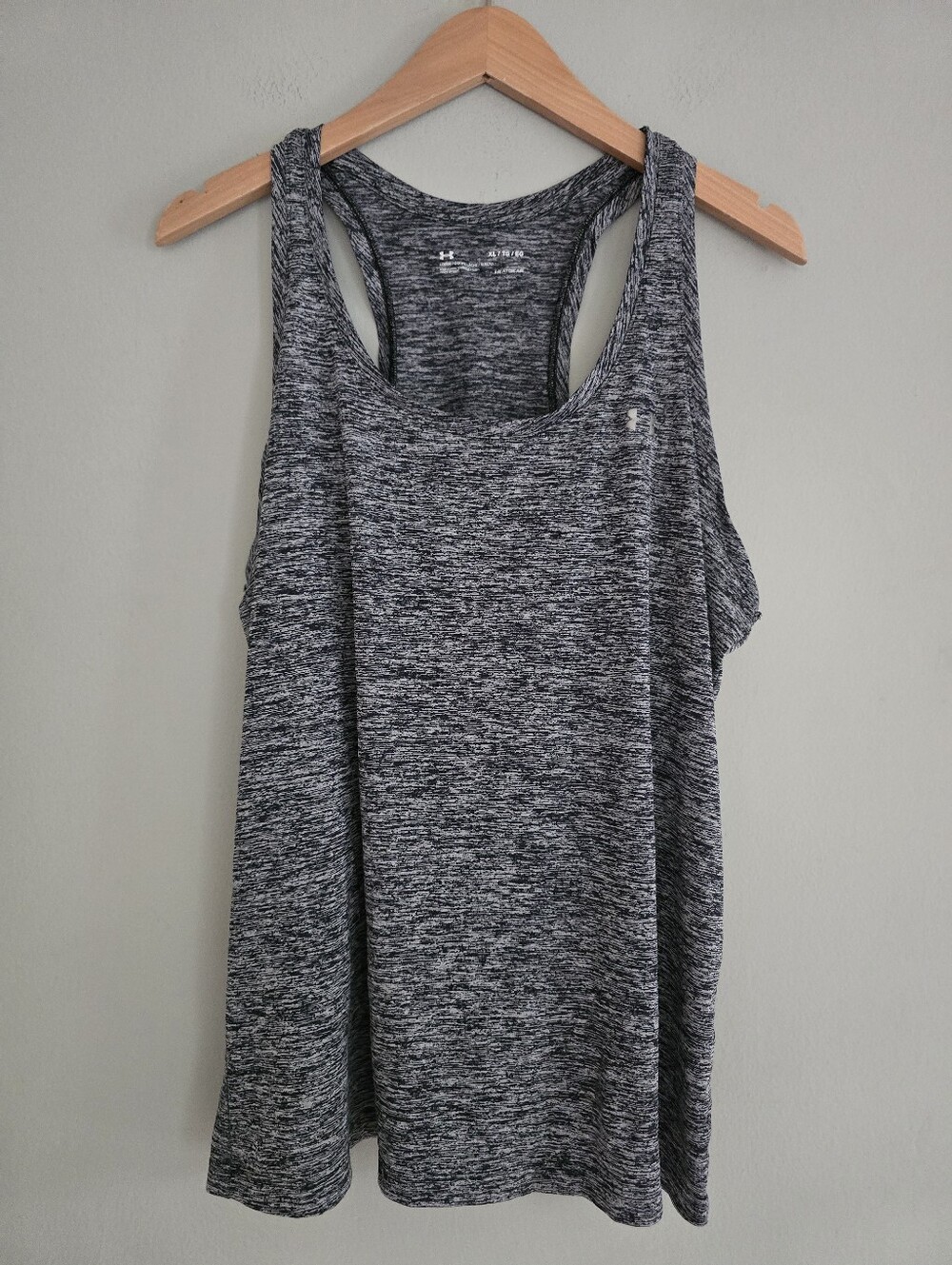 Under Armour Women’s Black/Gray Marled Racerback Tank Top, XL